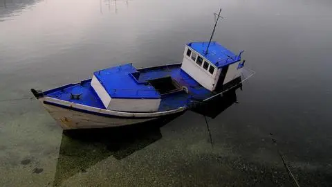 Padre y su hija de 4 años mueren tras volcarse en bote en Calbuco: Decretan duelo comunal por dos días