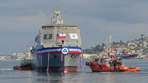 Parlamentarios esperan investigación de Contraloría tras denuncia por construcción del buque Magallanes