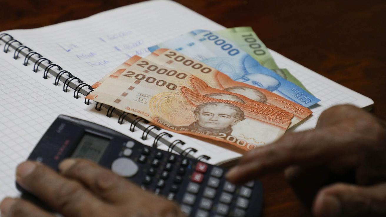 ¿Estás cesante? Revisa los bonos y ayudas económicas disponibles