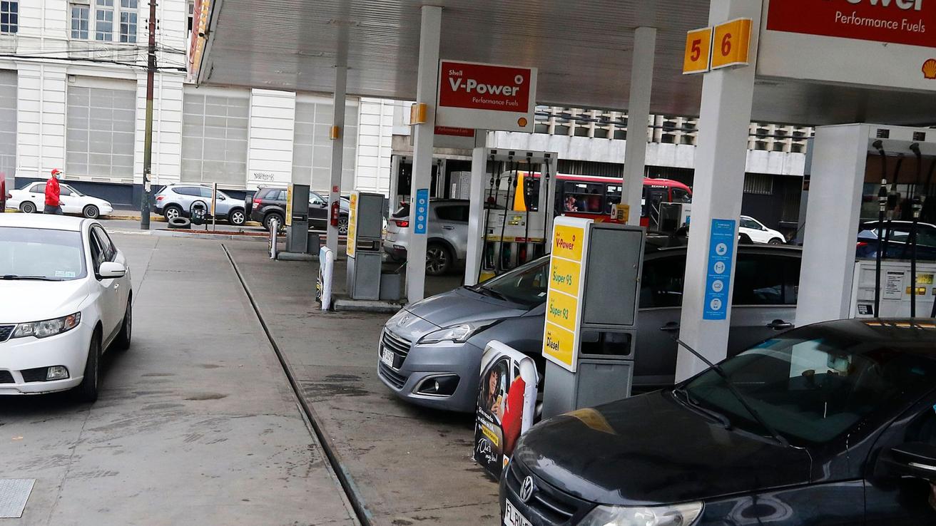 ¿Más kilómetros con el mismo estanque?: Nuevo combustible llega a Chile