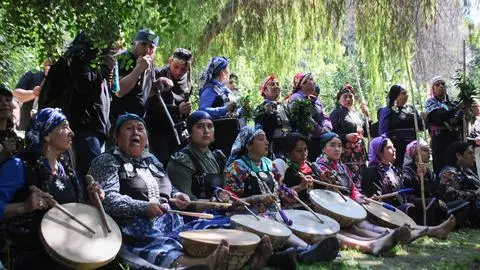 Discriminación hacia el pueblo mapuche aumentó más de un 57% en Chile, según libro EKUWÜN