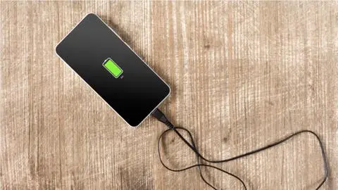 Mito o realidad: ¿debes dejar que un celular nuevo se descargue antes de cargarlo?