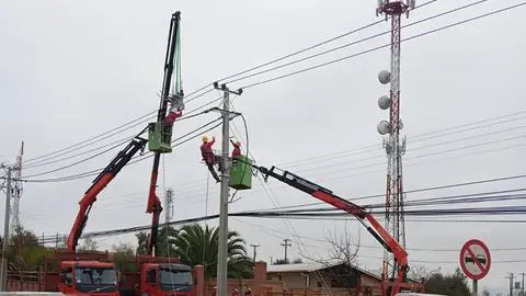 Anuncian cortes de luz en diversos sectores de Concepción para este lunes 8 de junio: más de 350 clientes se verán afectados