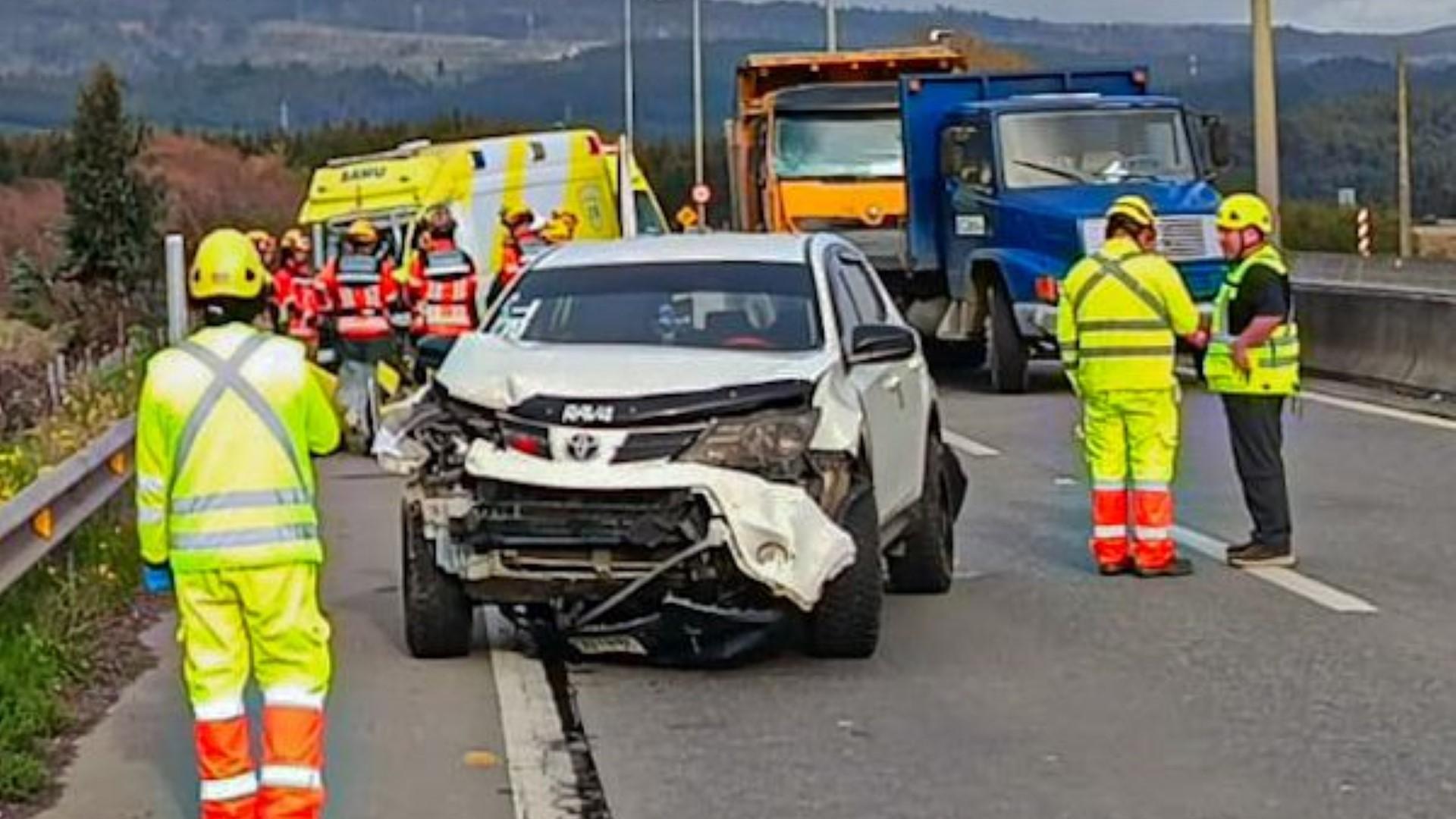 Denuncian a ocupantes de camioneta por eventual responsabilidad en accidente que costó la vida a enfermera del SAMU en Ruta 160