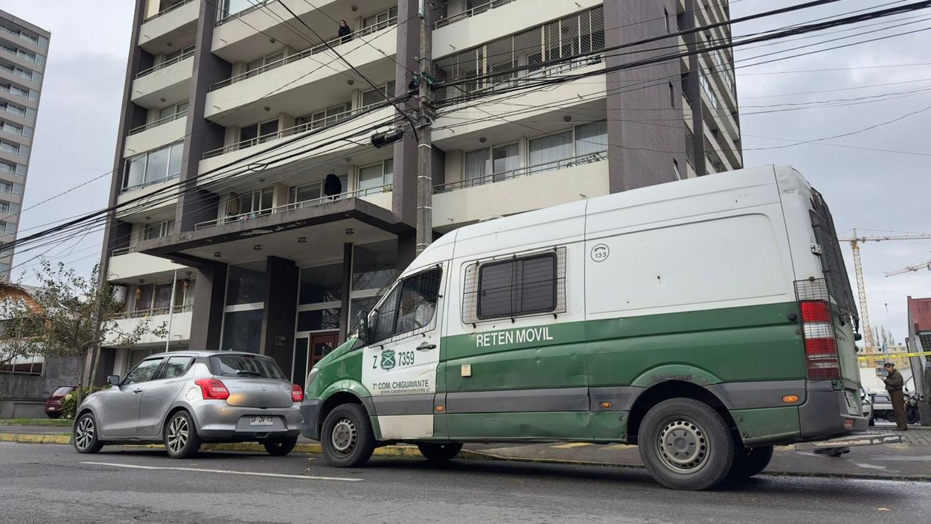 Mujer muere tras caer de edificio de gran altura en Concepción