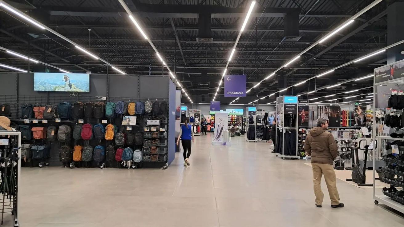 Sernac emitió una alerta por falla en producto de la tienda Decathlon: piden dejar de usarlo