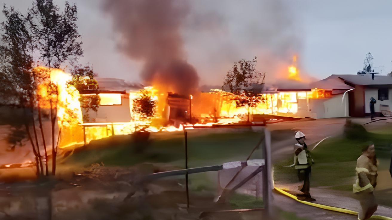 Incendio destruyó escuela rural en Fresia