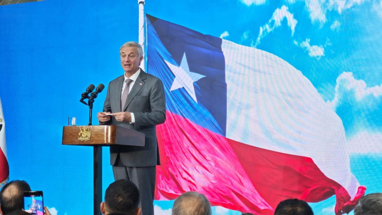 El emplazamiento de Kast a los parlamentarios en medio de su visita al Biobío: “No es llegar y sacarse la foto”