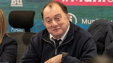 Imagen de Ministro Poduje busca solucionar la crisis habitacional durante visita a Lebu