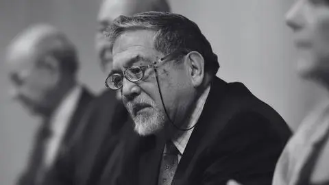 Muere a los 88 años Abraham Santibáñez, destacado periodista y profesor