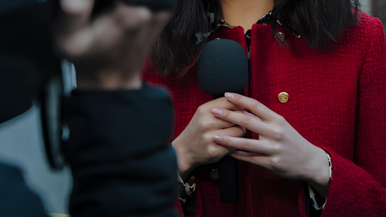 Conocida periodista reveló difusión de material erótico: “Obviamente no soy yo”