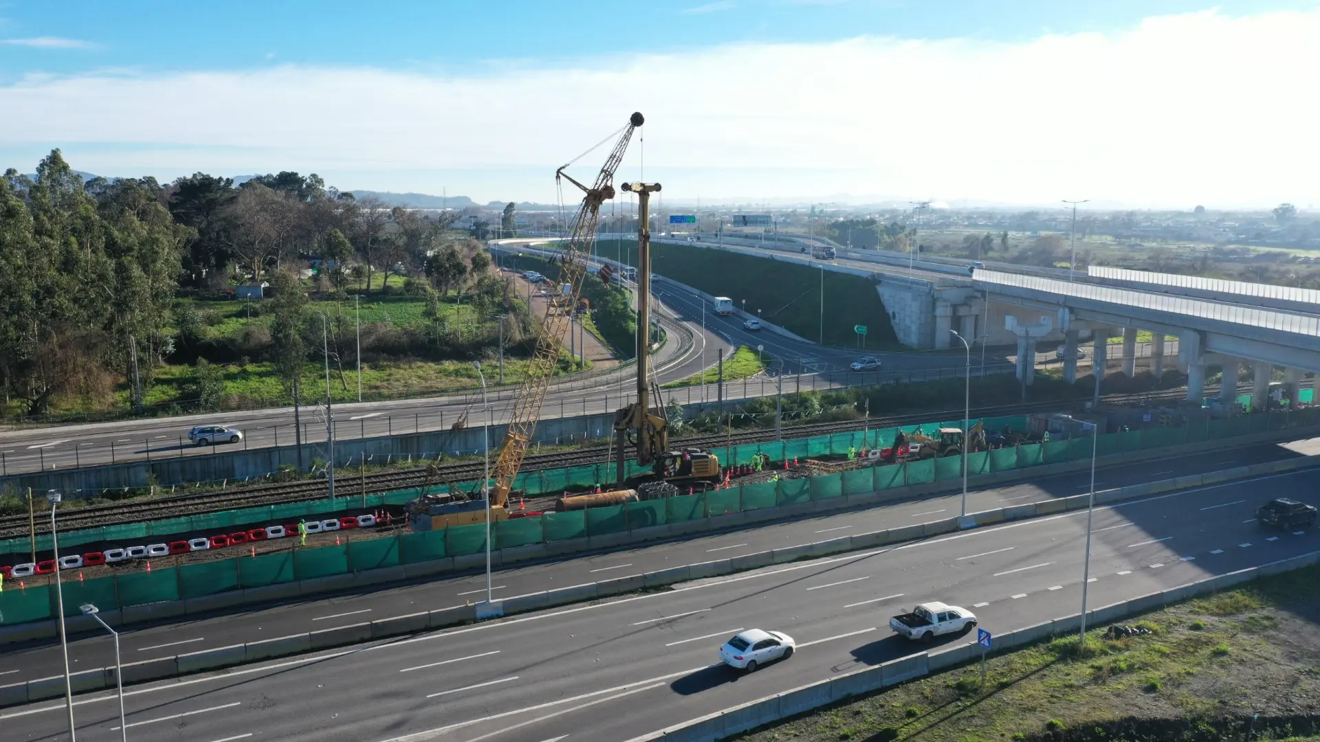 Comienza instalación de pilotes en ramales que conectarán Puente Industrial con Ruta 160: proyectan que en junio de 2027 la obra esté terminada