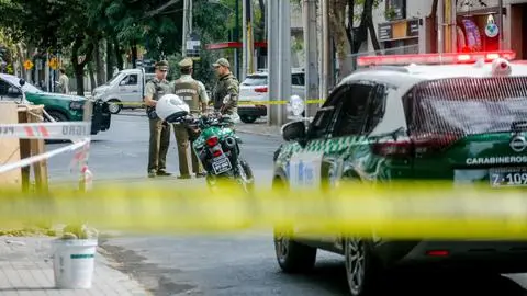 Hombre en situación de calle muere apuñalado en Ñuñoa: recibió 2 heridas mortales