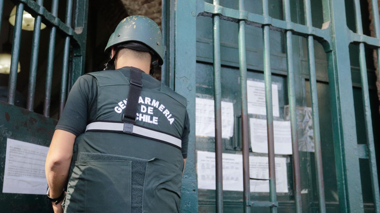 Gendarmería evalúa cierre de cárceles por problemas de infraestructura y gestión
