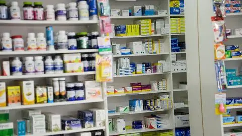 Cómo encontrar las farmacias con remedios hasta 90% más baratos en Chile y acceder al beneficio de la Ley Cenabast