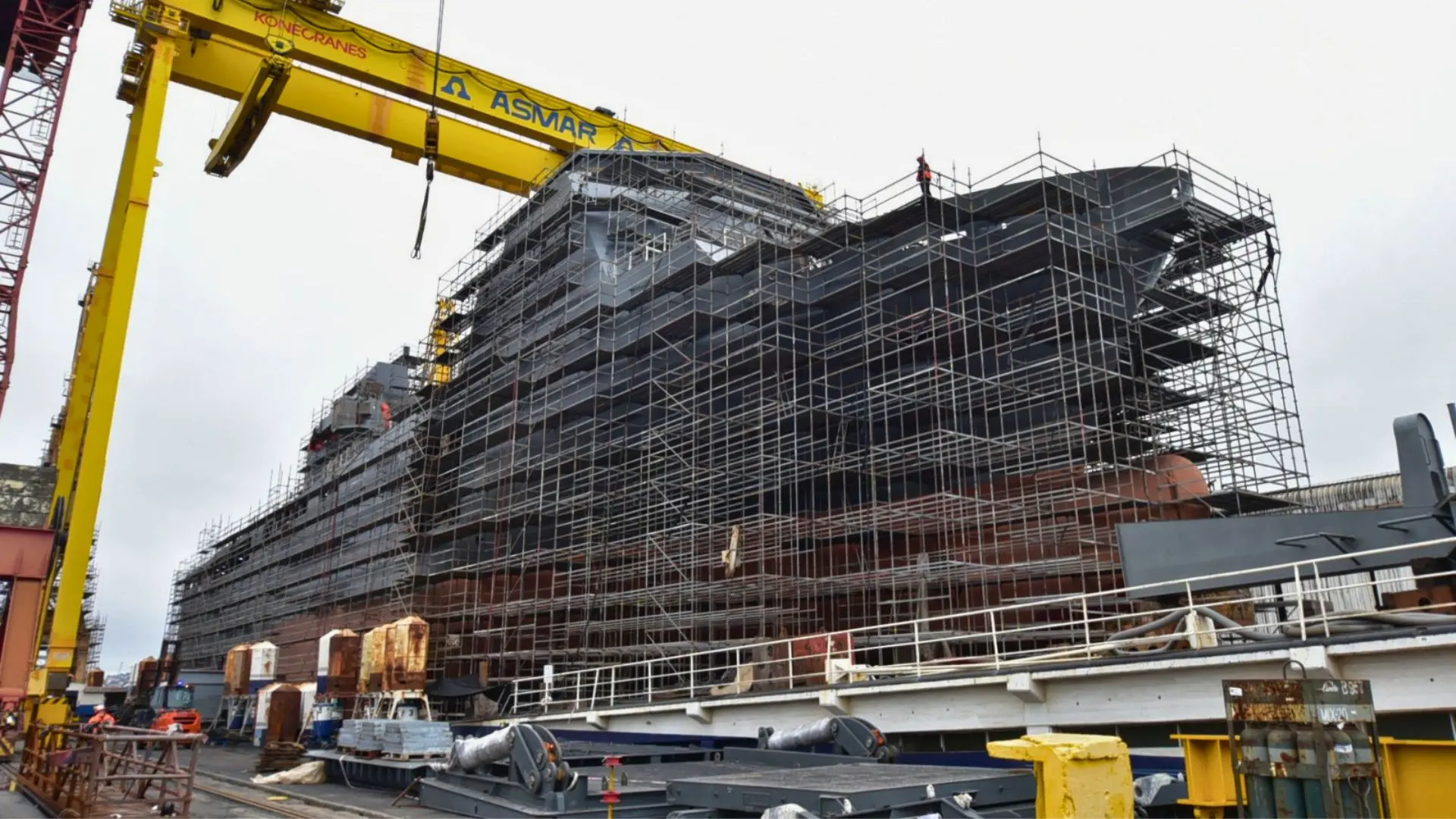 El buque multipropósito Magallanes construido por la Armada en Talcahuano tocará el agua por primera vez