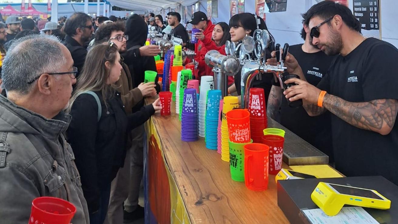 Expo Bellavista Tomé: Cervecerías del Biobío y foodtrucks se unen en fiesta familiar en histórica fábrica Oveja el 20 y 21 de junio
