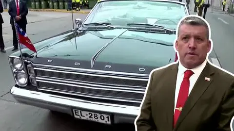 Conoce al conductor del icónico Ford Galaxie que llevará al Presidente Kast a su primera cuenta pública