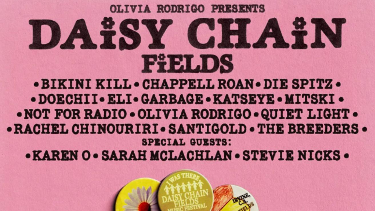 Olivia Rodrigo lanza “Daisy Chain Fields”, su propio festival con cartelera 100% femenina