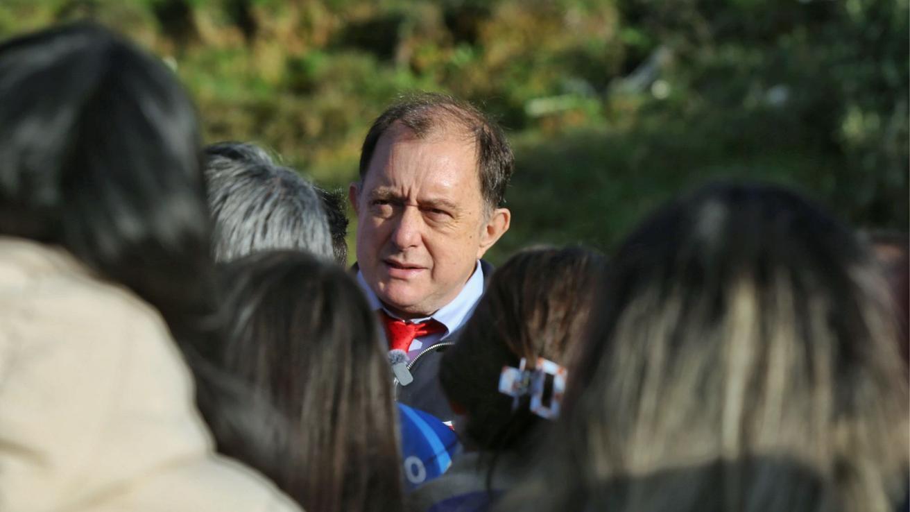 Ministro Poduje confirma terreno para construir 320 viviendas para damnificados de Tomé y Penco