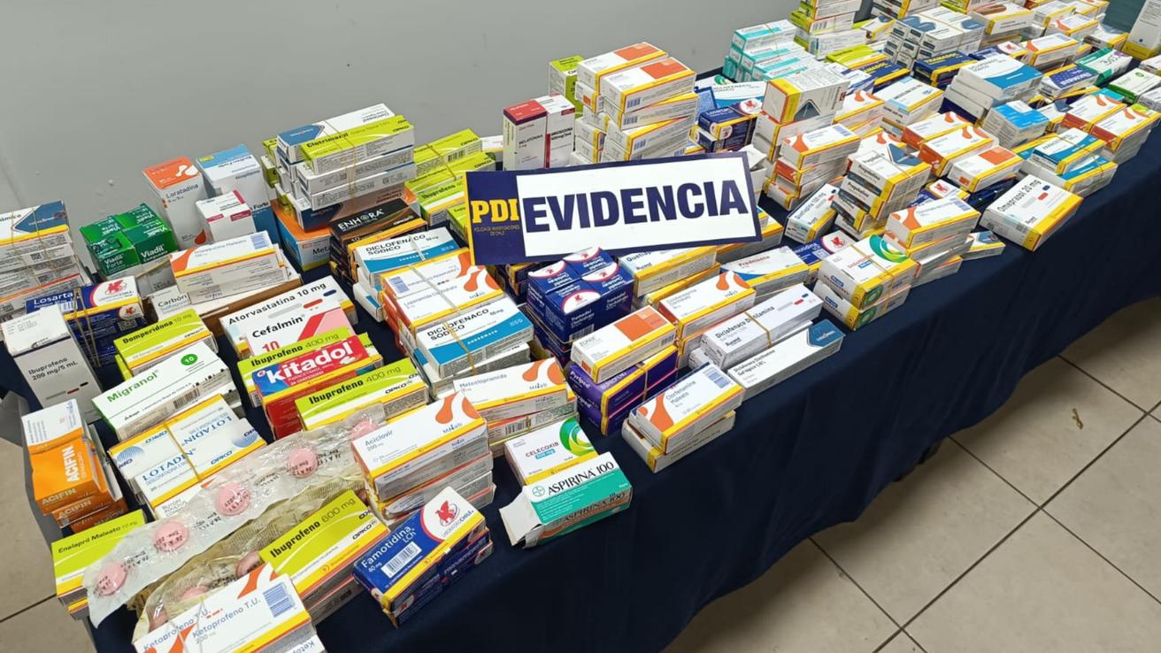 Operativo en feria libre de Concepción termina con dos detenidos por venta ilegal de medicamentos