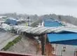 Fuerte viento arranca techo de escuela modular de Punta de Parra: estructura terminó en la calle