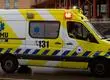 Menor de edad queda gravemente herido tras caerle un árbol durante sistema frontal en Lota
