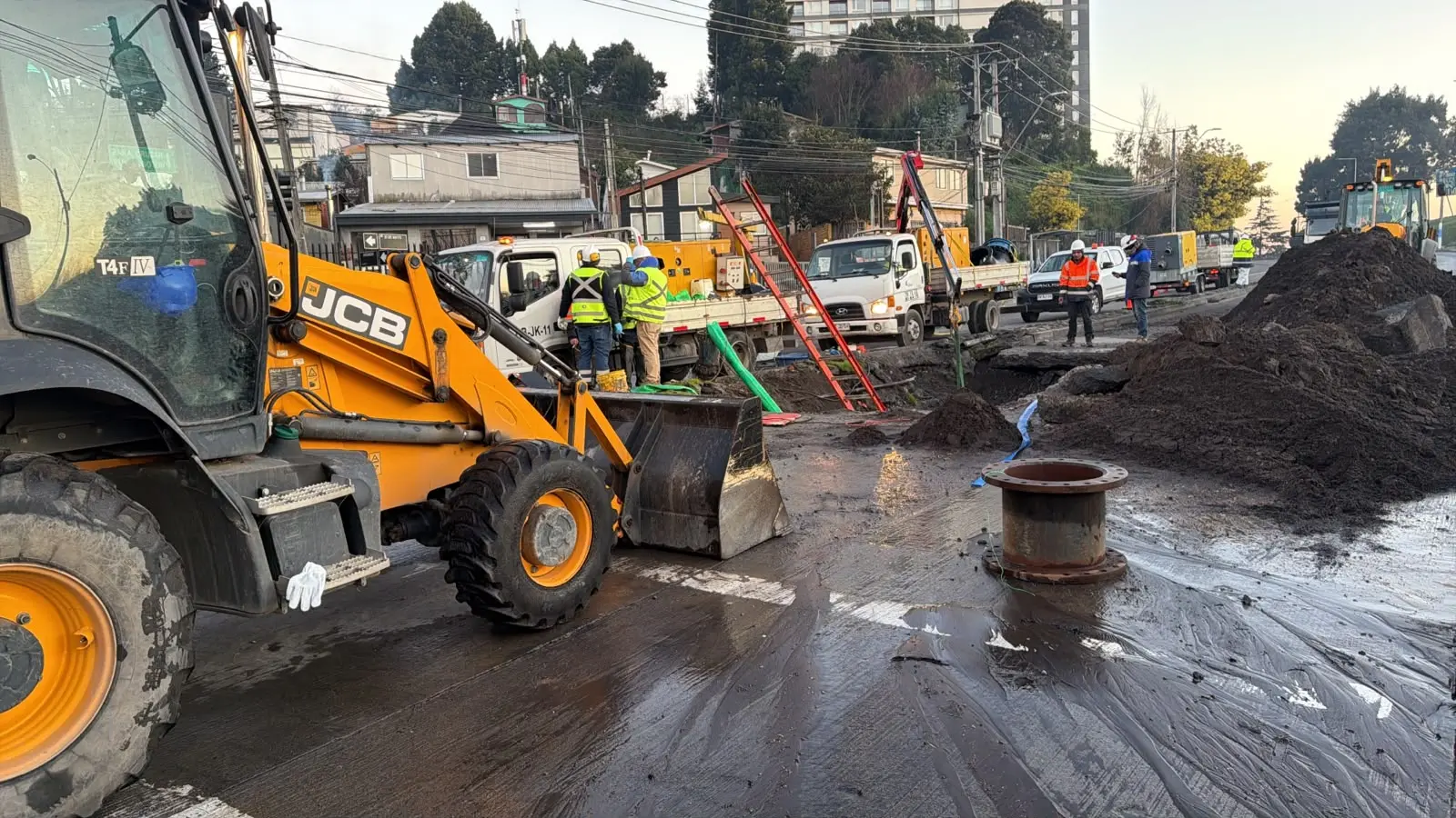Importante corte de tránsito por reparación de tubería que genera corte de agua en Gran Concepción: Proyectan reposición a las 15.00 horas