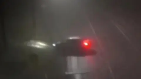 Imagen de Hombre y mujer resultan lesionados tras grave accidente en auto de noche camino a Lenga
