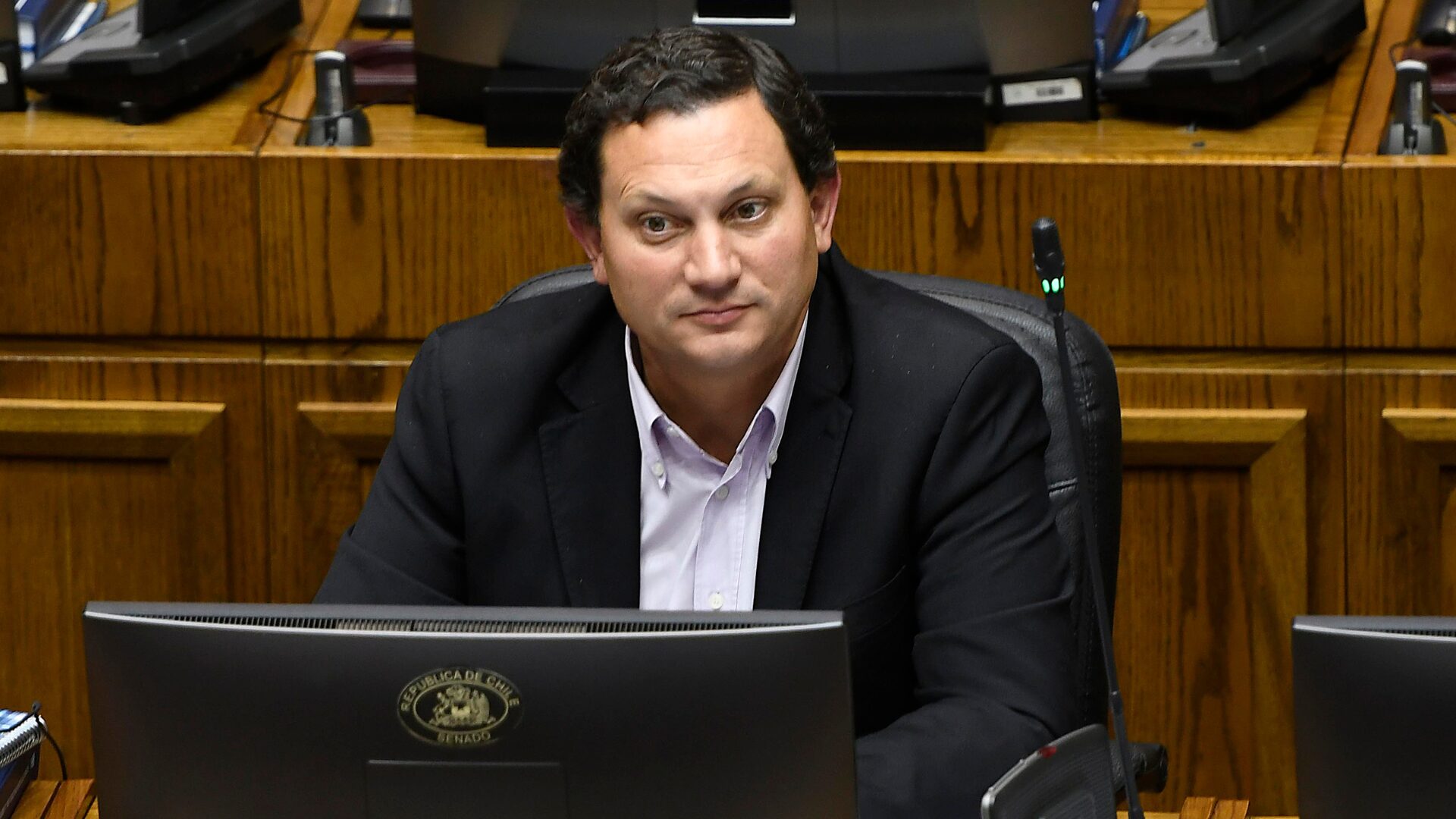 Las razones del senador Van Rysselberghe para ausentarse de votación clave de la megarreforma