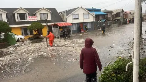 Imagen de Se activa Alerta SAE en Penco: Ordenan evacuar borde costero por subida del mar