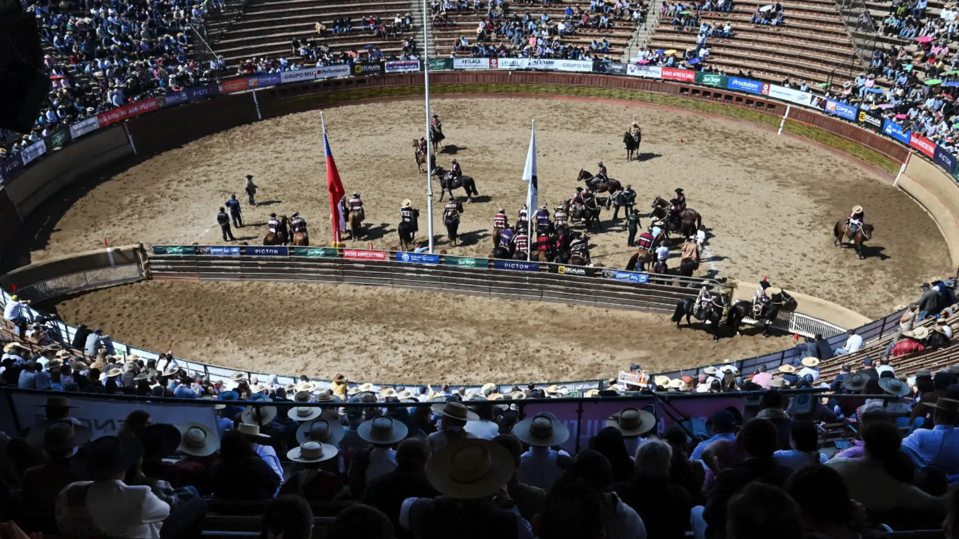 Gobierno respalda el rodeo: Aprueban inversión de $160 millones para medialuna en Quirihue
