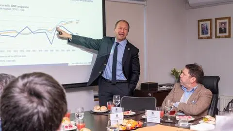 Informe USS revela aumento de inversión en Biobío y apunta a acelerar permisos para dinamizar la economía