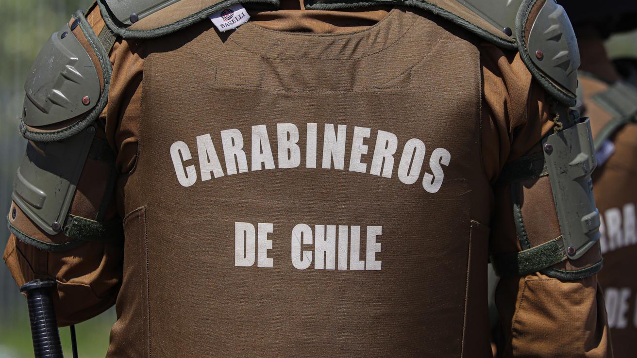 Delincuentes hacen un forado en el techo y roban $750 mil desde local comercial en Puente Alto