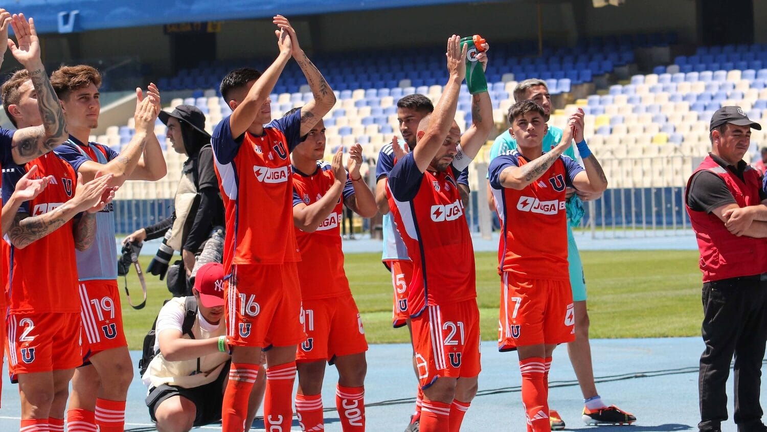 ¡Suspendido! Las autoridades dejaron sin debut a Universidad de Chile y Cobresal