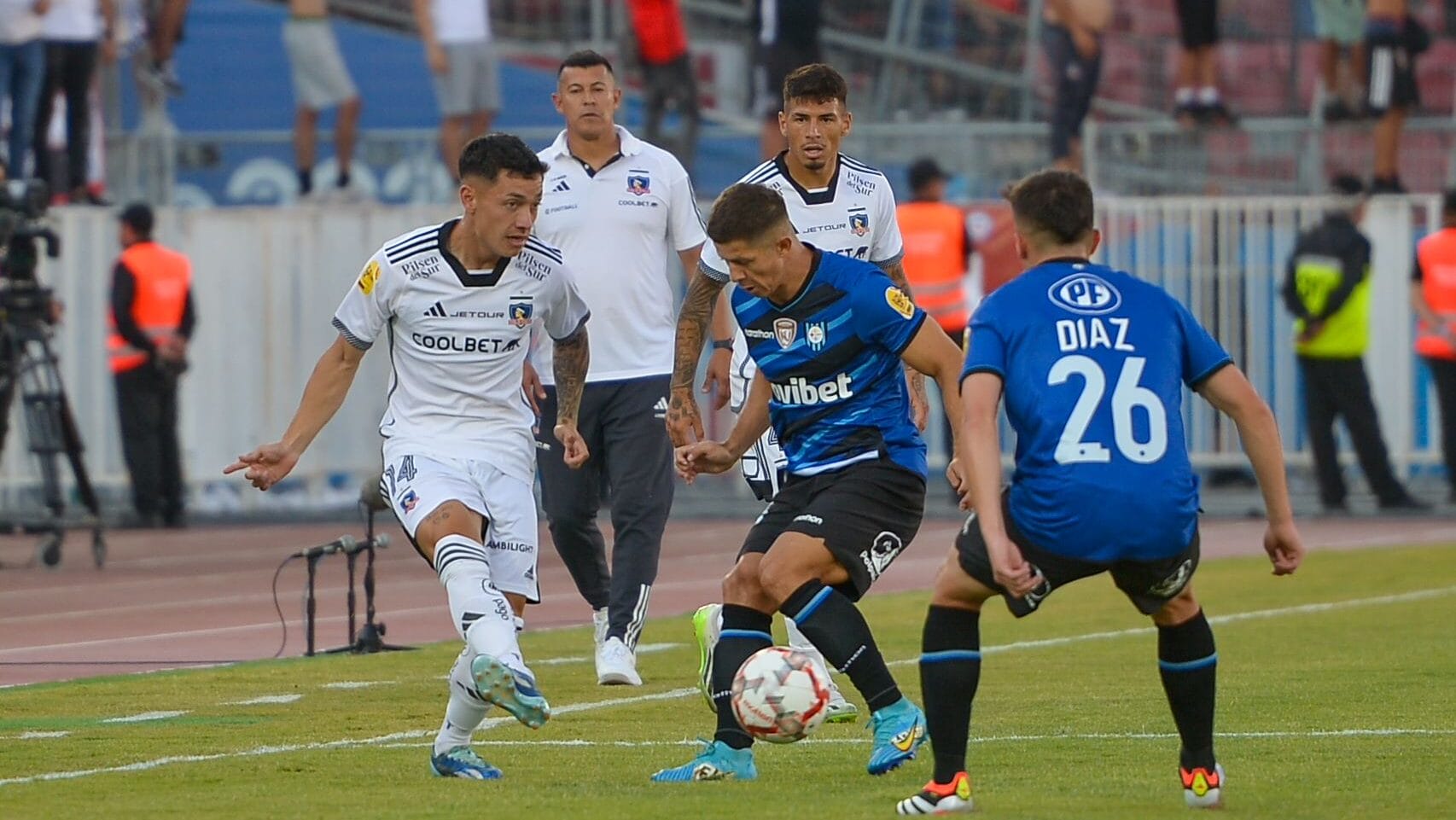 Colo-Colo piensa en Godoy Cruz por la Libertadores y mira de reojo a Huachipato por el fútbol chileno