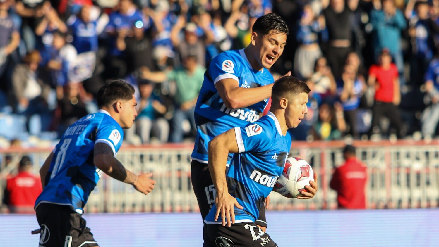 Llaman a repletar el Estadio Huachipato ante Universidad Católica para manifestar enojo por cierre de siderúrgica