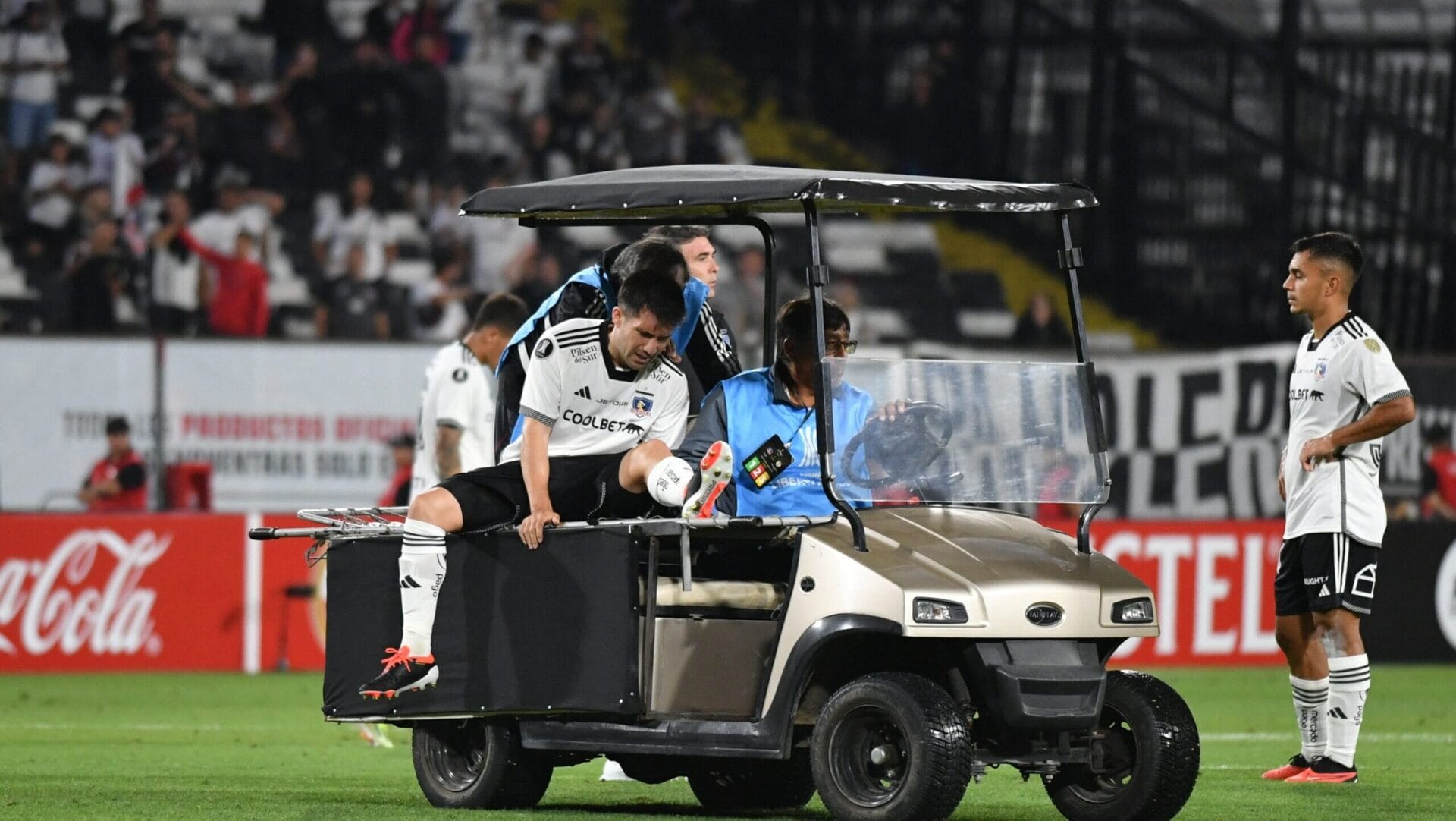 Colo-Colo sufre por la lesión de uno de sus jugadores y debe decidir sí realiza un fichaje de emergencia