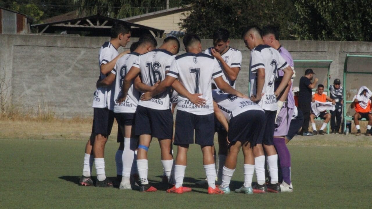 Talcahuano está de fiesta: Naval se transforma en el bicampeón del Octogonal del Biobío