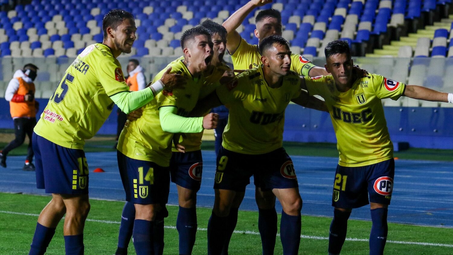 Técnico que debuta gana: La UdeConce festeja una victoria con Javier Torrente ante Curicó Unido