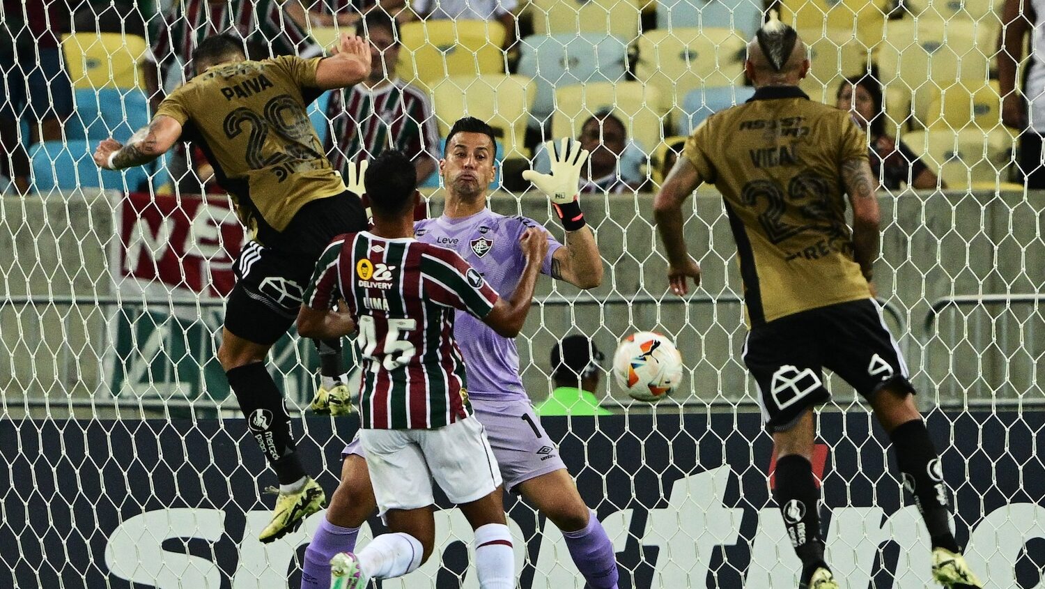 Colo-Colo estuvo a minutos de una proeza en la Libertadores pero no pudo ante el campeón Fluminense
