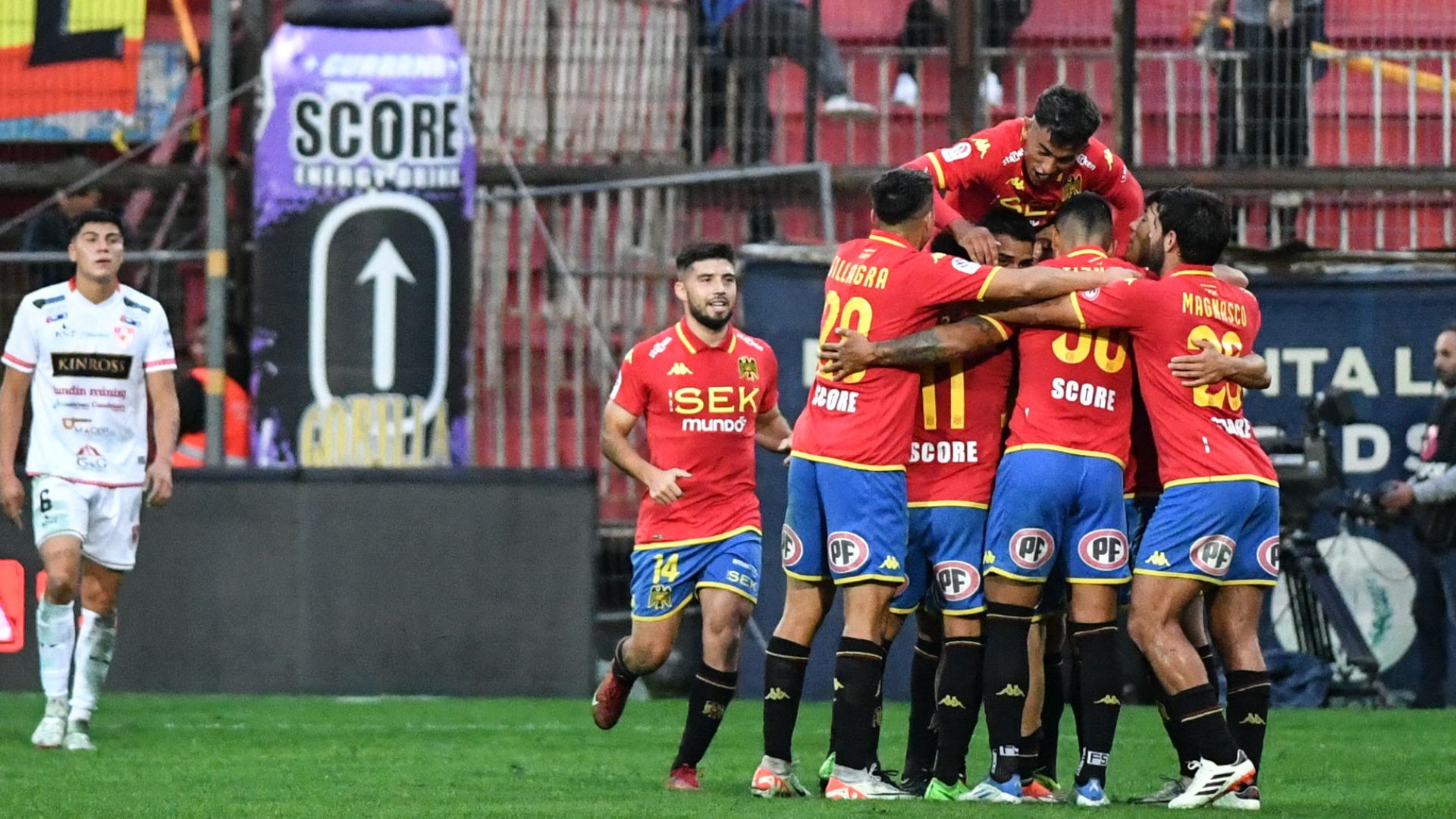 Unión Española goleó a un débil Deportes Copiapó y se metió en la parte alta de la tabla