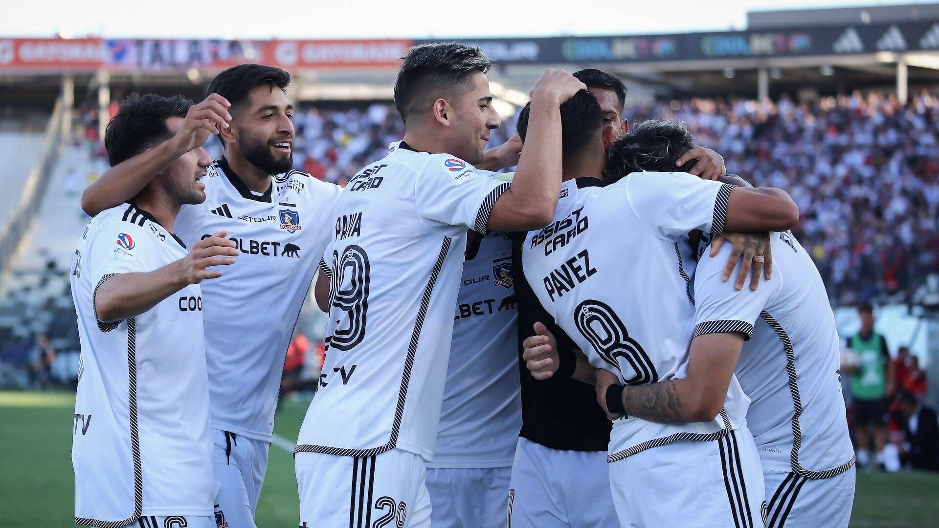 Colo Colo se la juega por una de sus figuras: asegura otro porcentaje por uno de los astros del fútbol chileno
