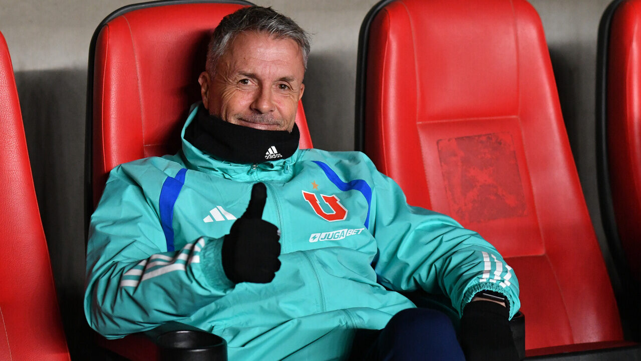 El método de Gustavo Álvarez que tiene a todos maravillados en la Universidad de Chile y el fútbol chileno