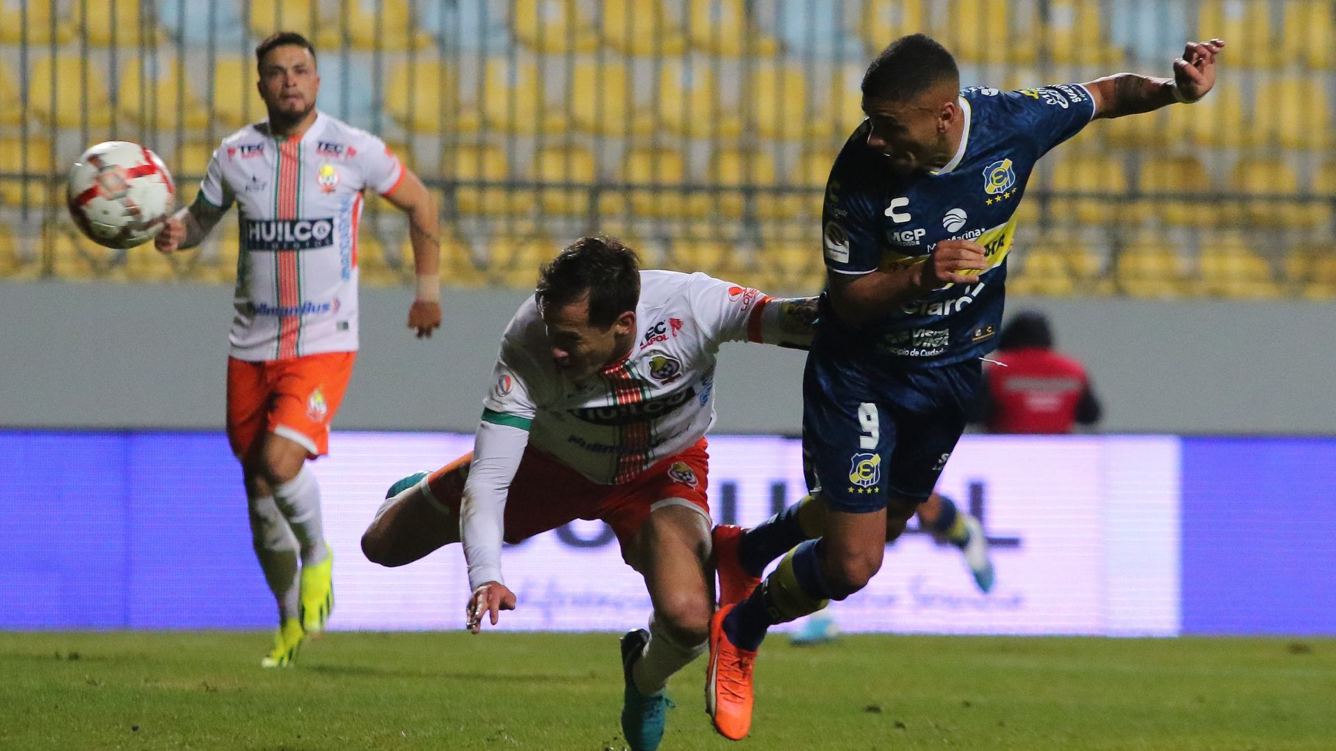 Dos goles de jóvenes de 19 años: Cobresal empató sobre la hora en un partidazo ante Everton