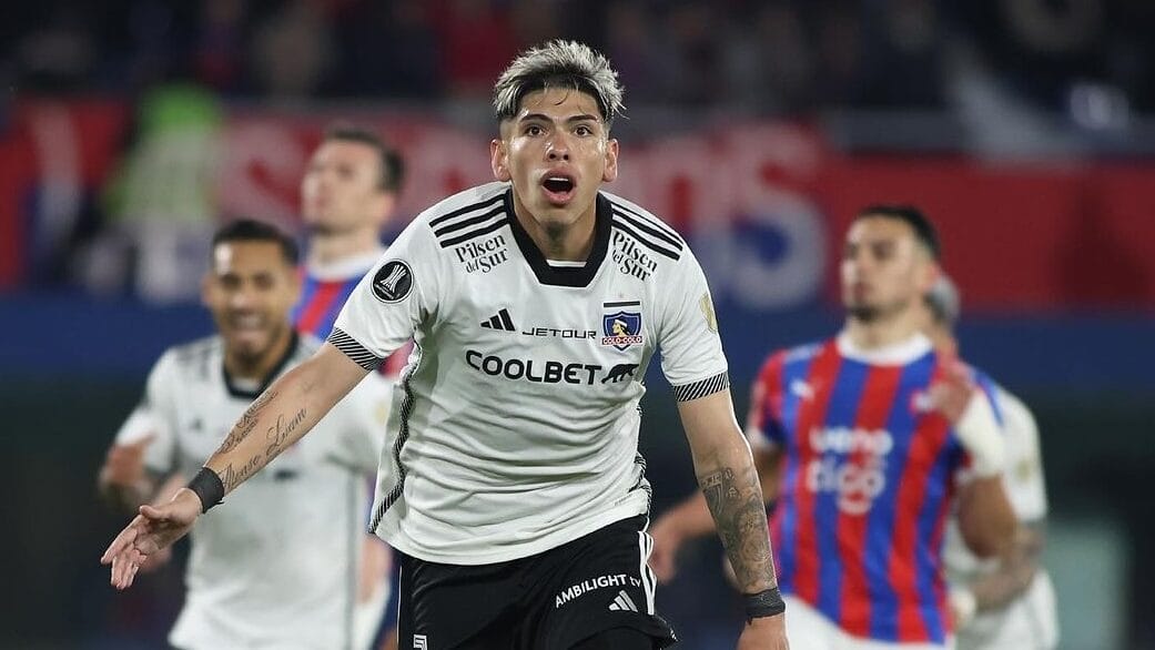 Colo Colo logra la hazaña y clasifica a octavos de final de la Copa Libertadores