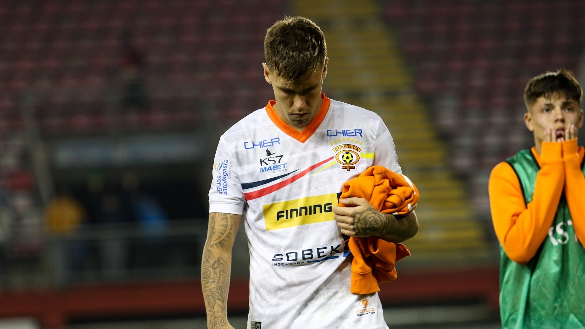 ¡Caótica situación en Cobreloa!: No descartan el adiós de más jugadores y apenas logran fichar a un refuerzo