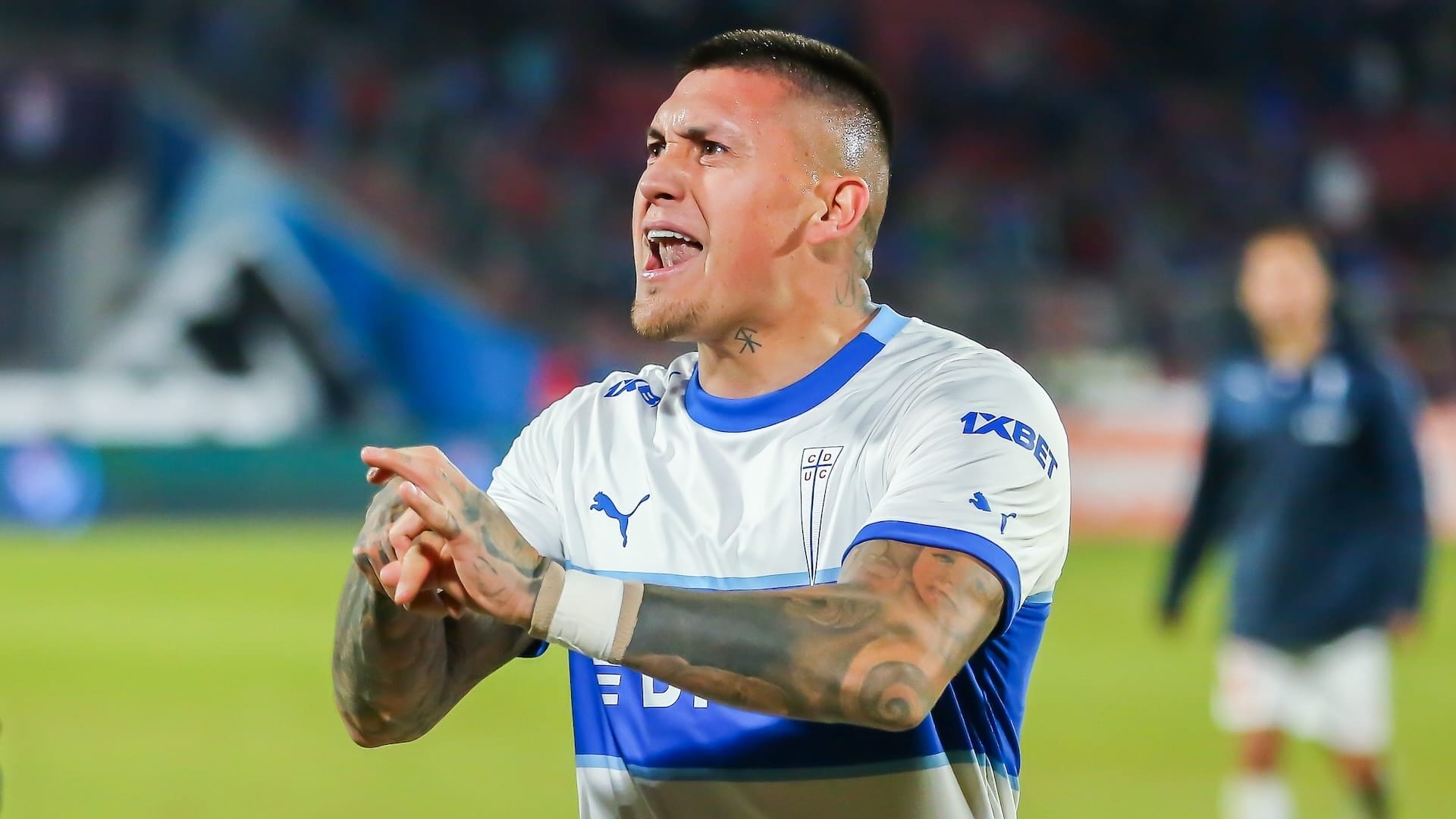 El duro castigo que recibe Nicolás Castillo por sus salidas de libreto en Universidad Católica