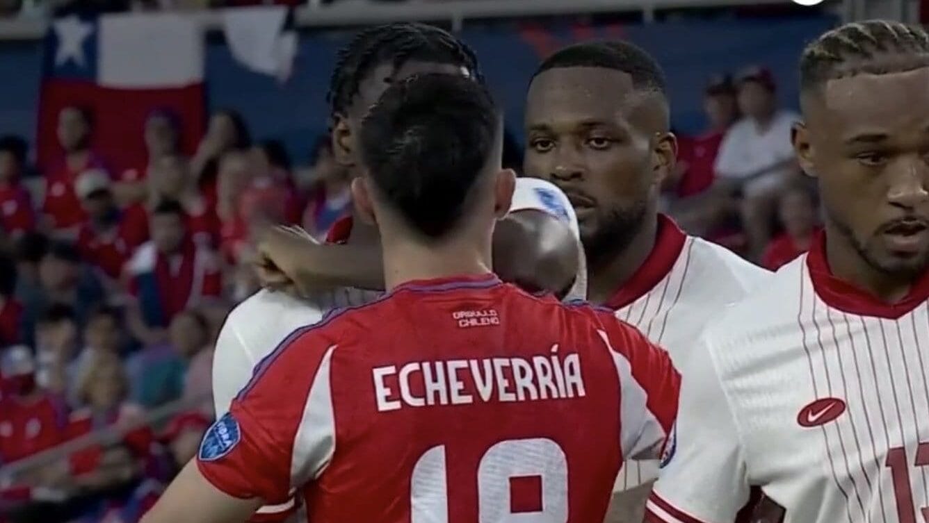 “Le pone el brazo, nada más”: La insólita resolución del VAR y Wilmar Roldán que perjudicó a La Roja