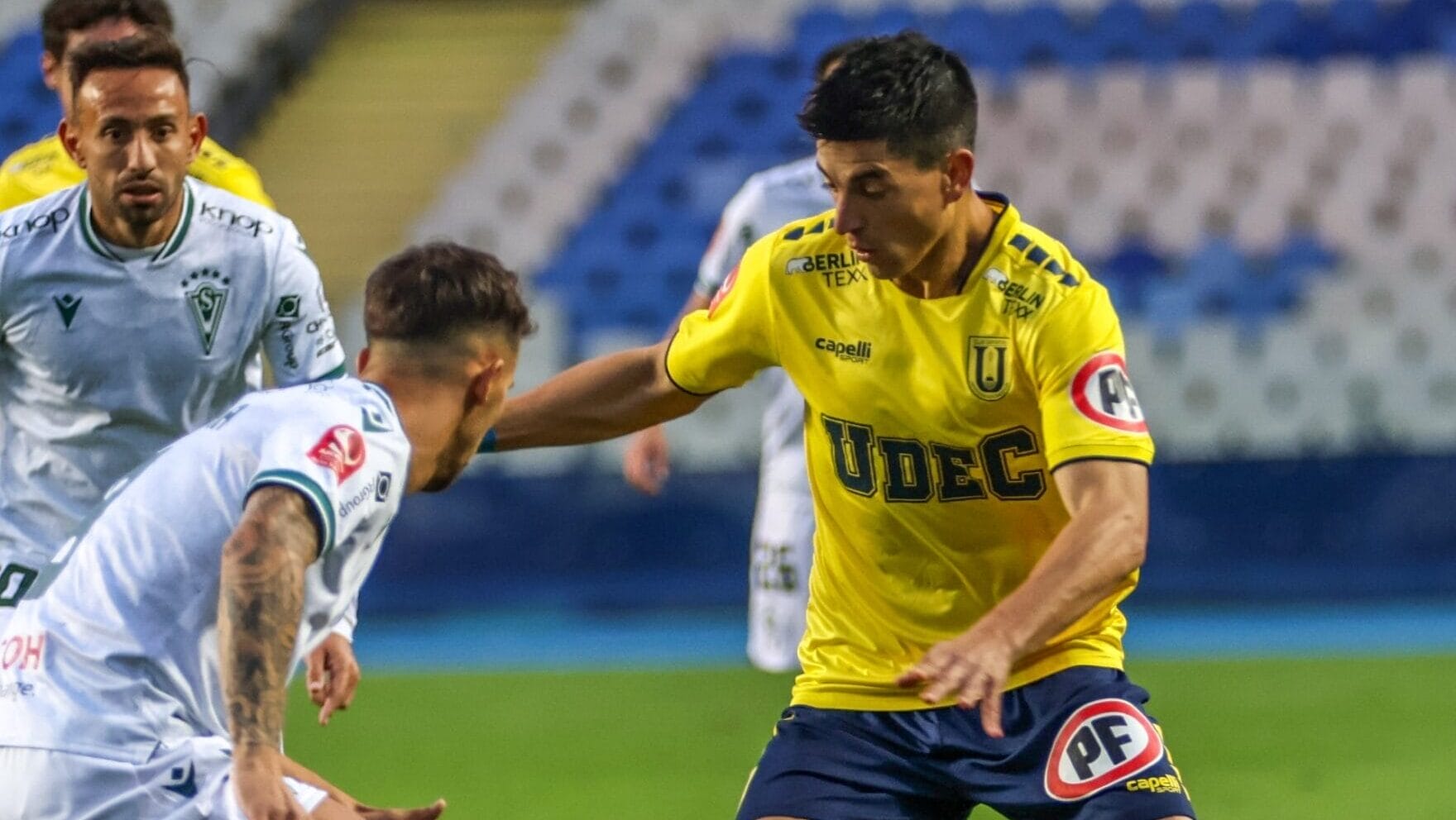 El golazo de la UdeConce que otra vez ahogó el grito de triunfo de Jaime García con Wanderers en Primera B